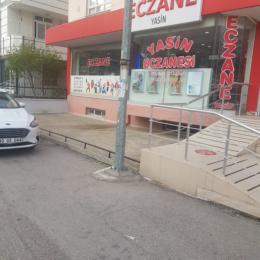 Yasin Eczanesi