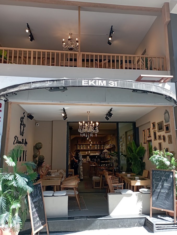 Ekim 31 An Kahve
