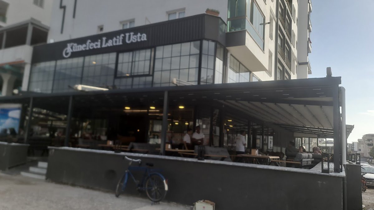Künefeci Latif Ustaa