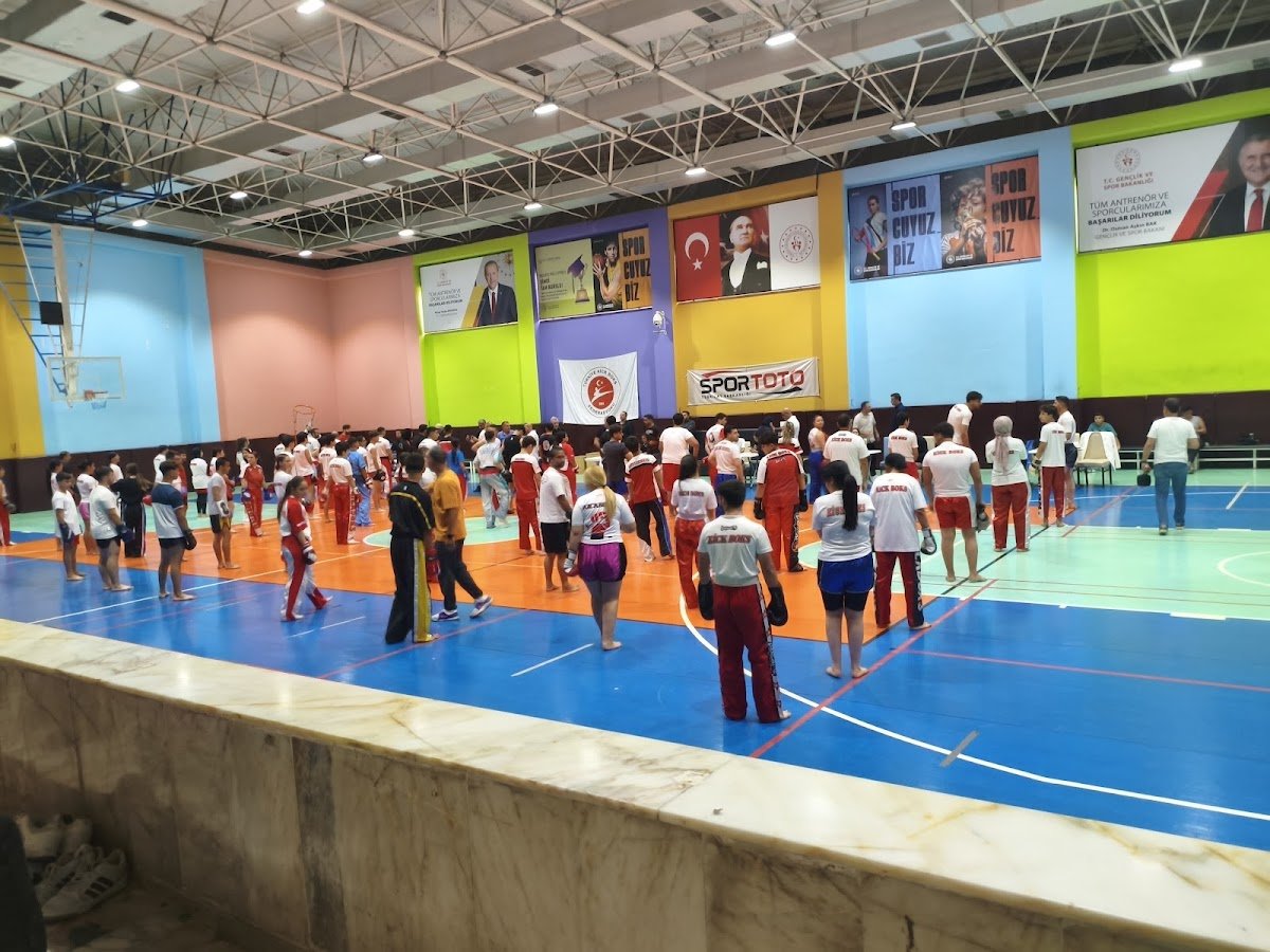 Mersin Mezitli Spor Salonu