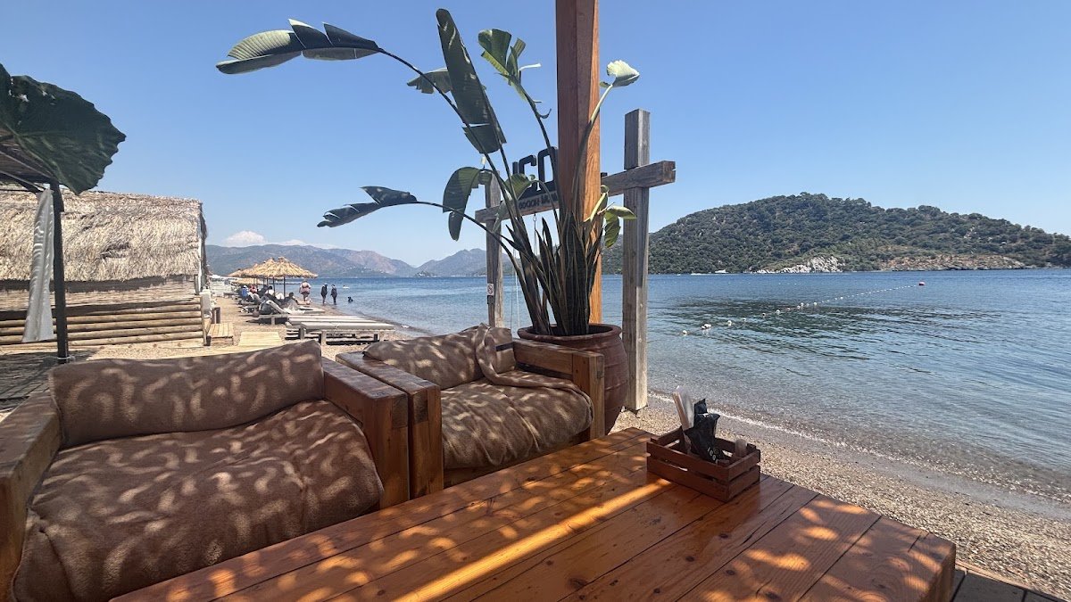 Icon Beach