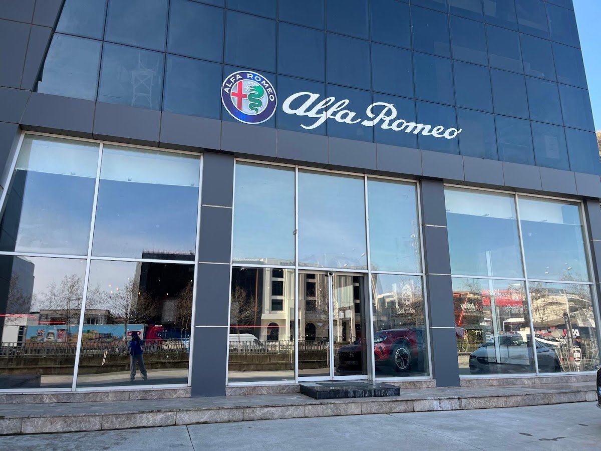 Samsun Alfa Romeo Demir Yetkili Bayi ve Servisi