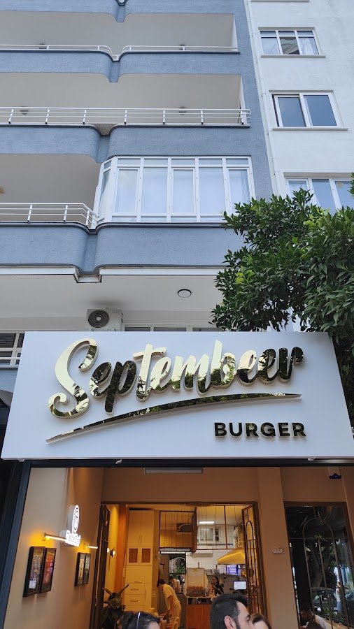 Septembeer Restaurant