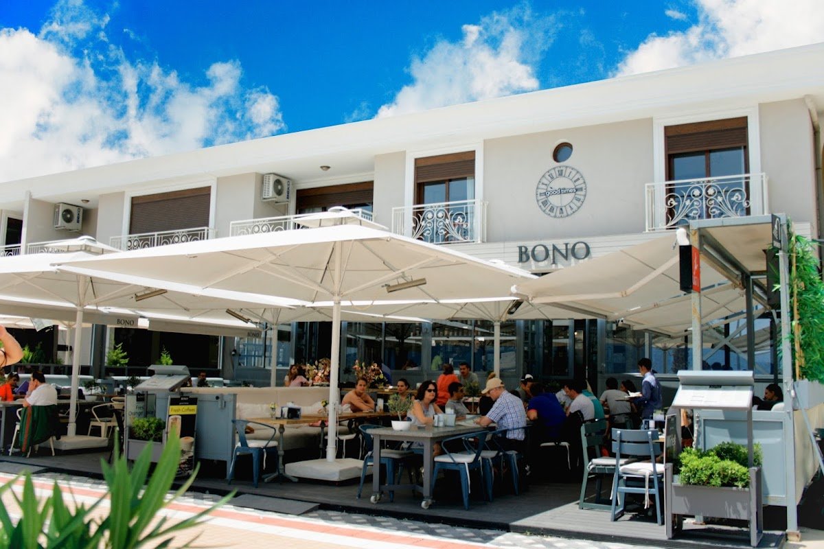 Bono Good Times Beach