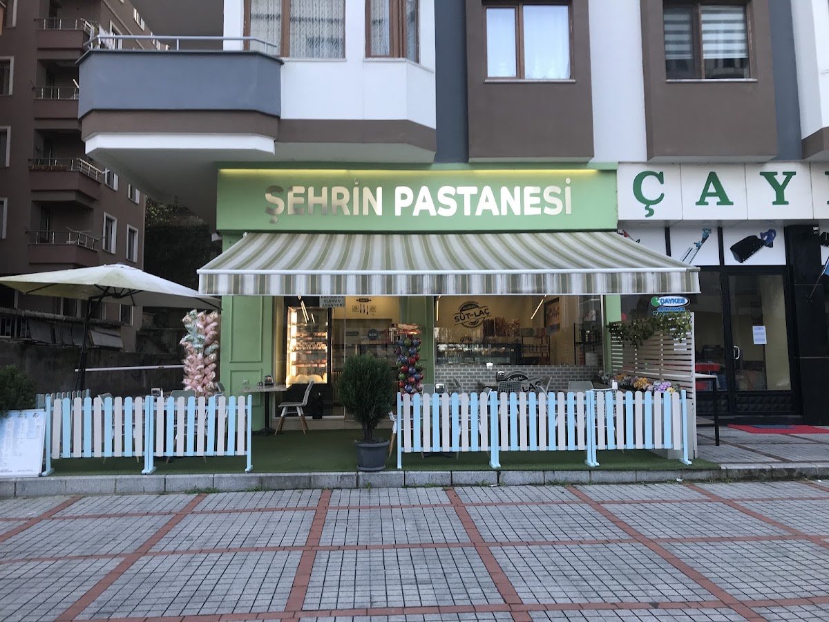 Şehrin Pastanesi