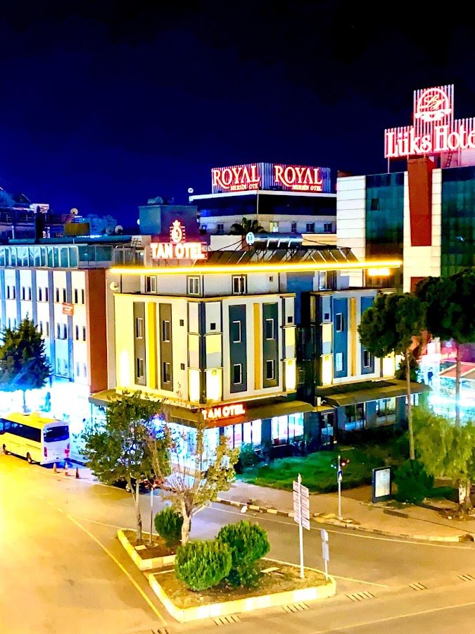 Tan Otel