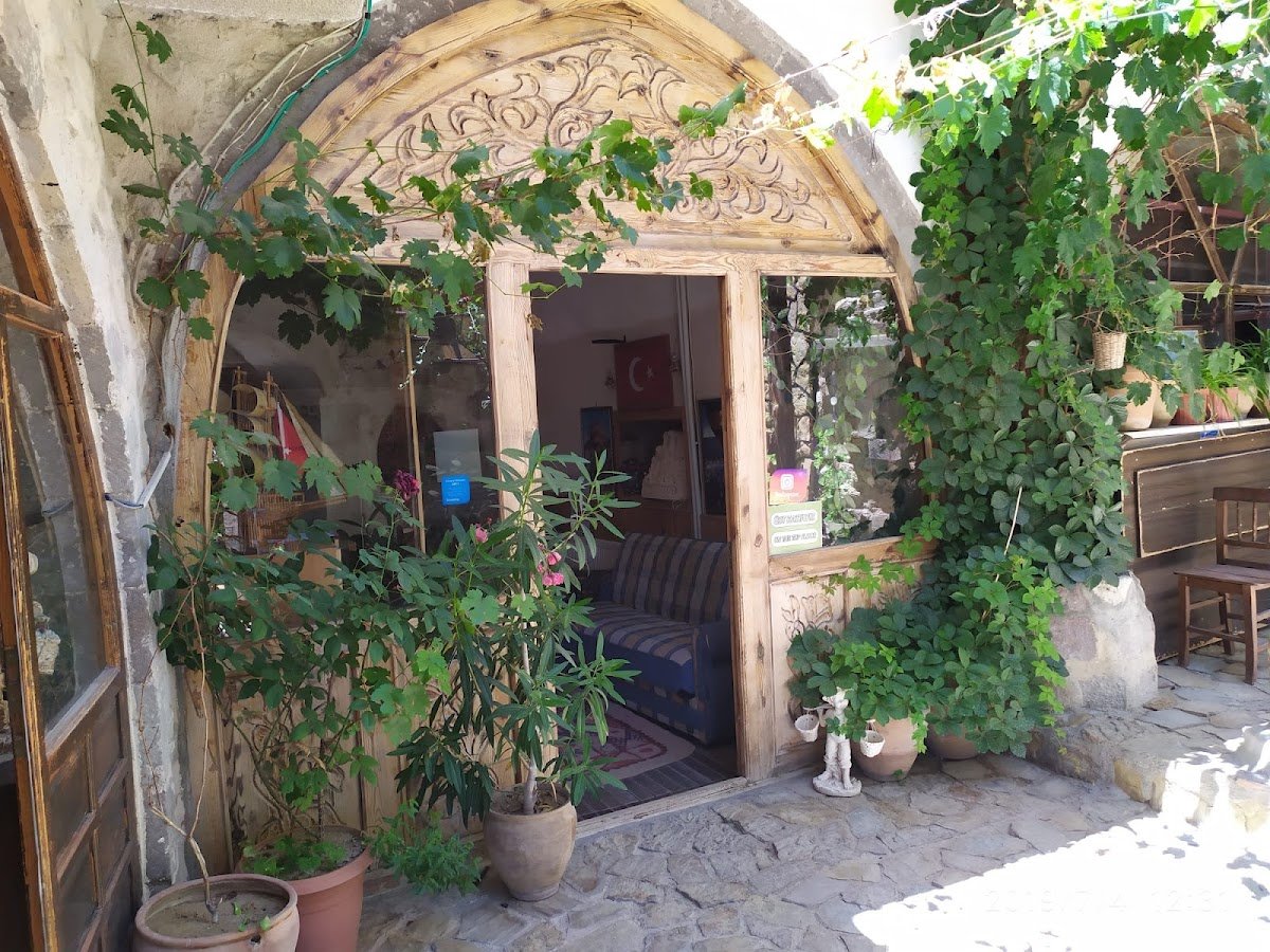 Uchisar Cave House
