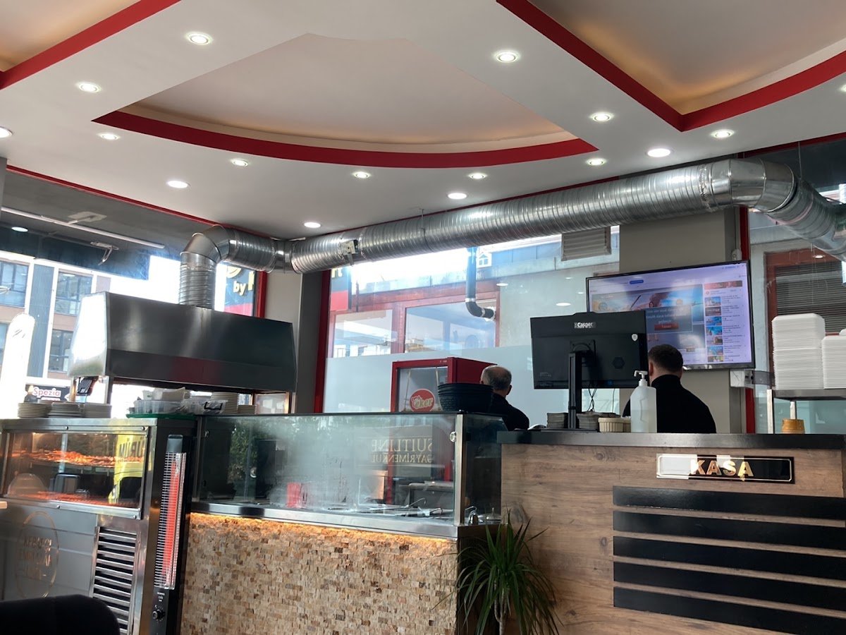Kebapçı Emrullah Usta