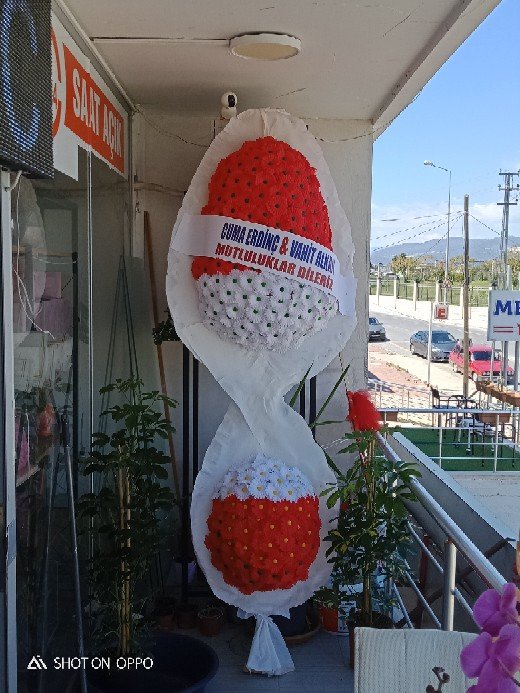 Cennet Çiçekçilik💐 Çelenk 🏵️ Çikolata🍫 Orkide💠