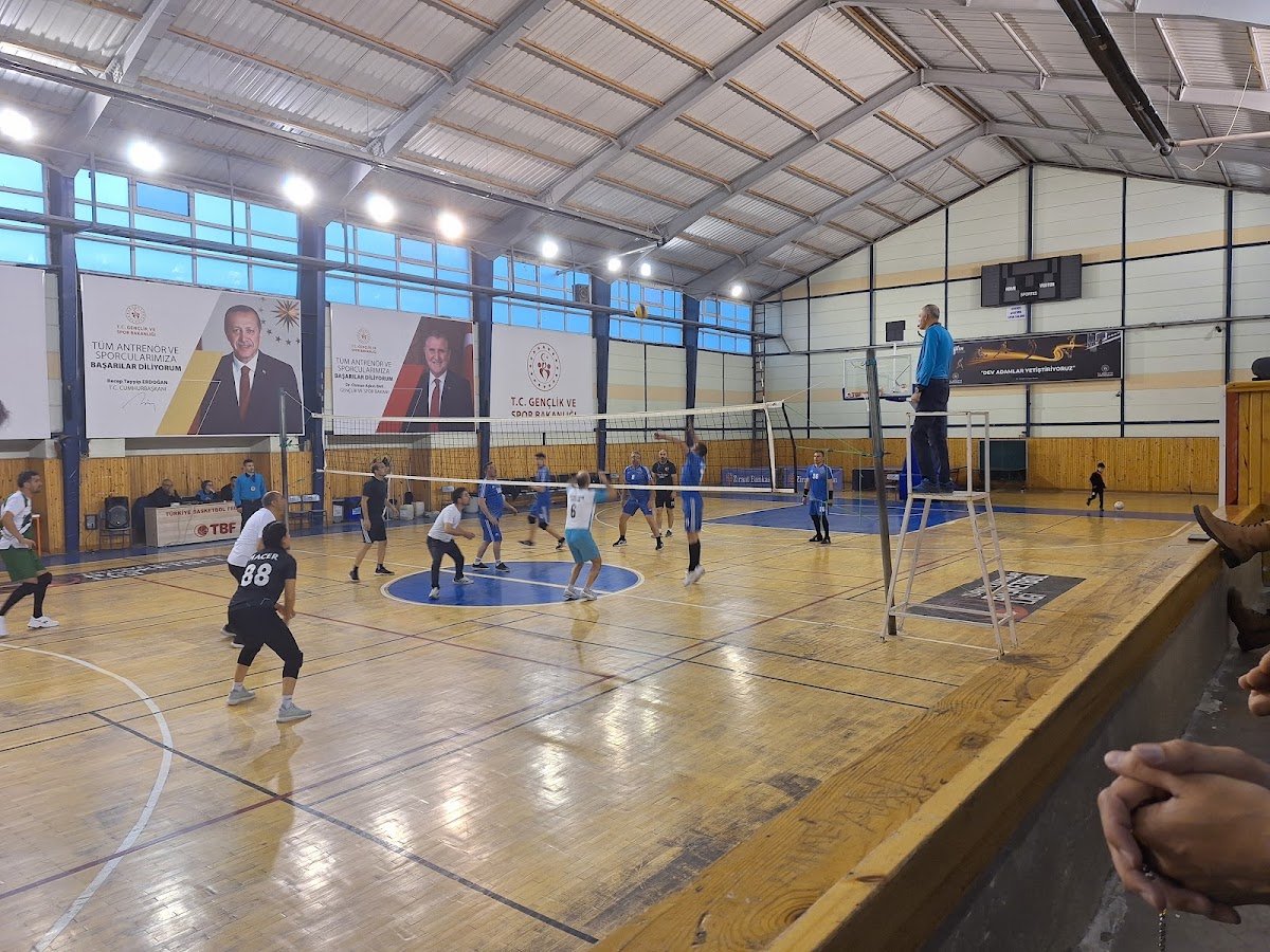 Atatürk Spor Salonu