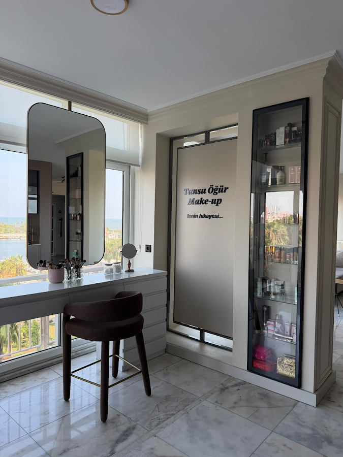 Tansu Öğür Premium Makeup Studio