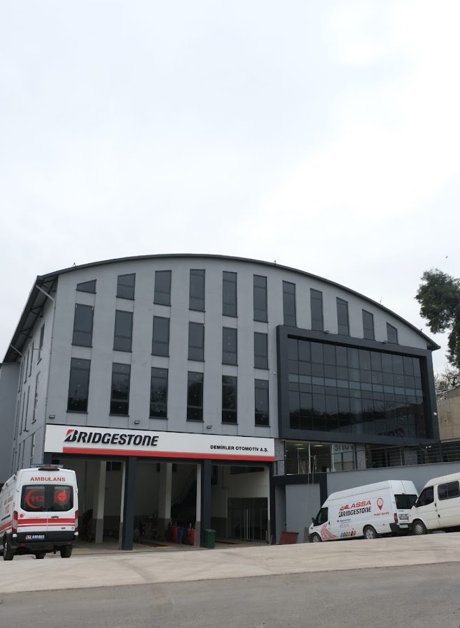 Demirler Otomotiv A.Ş. | Truck Center