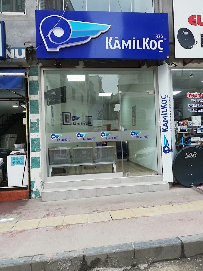 Kamil Koç