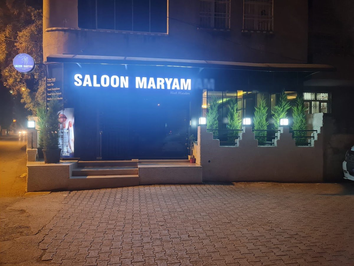 Saloon Maryam
