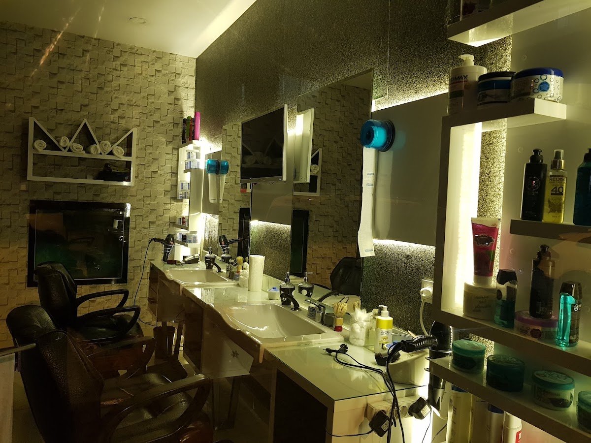 Salon N&K