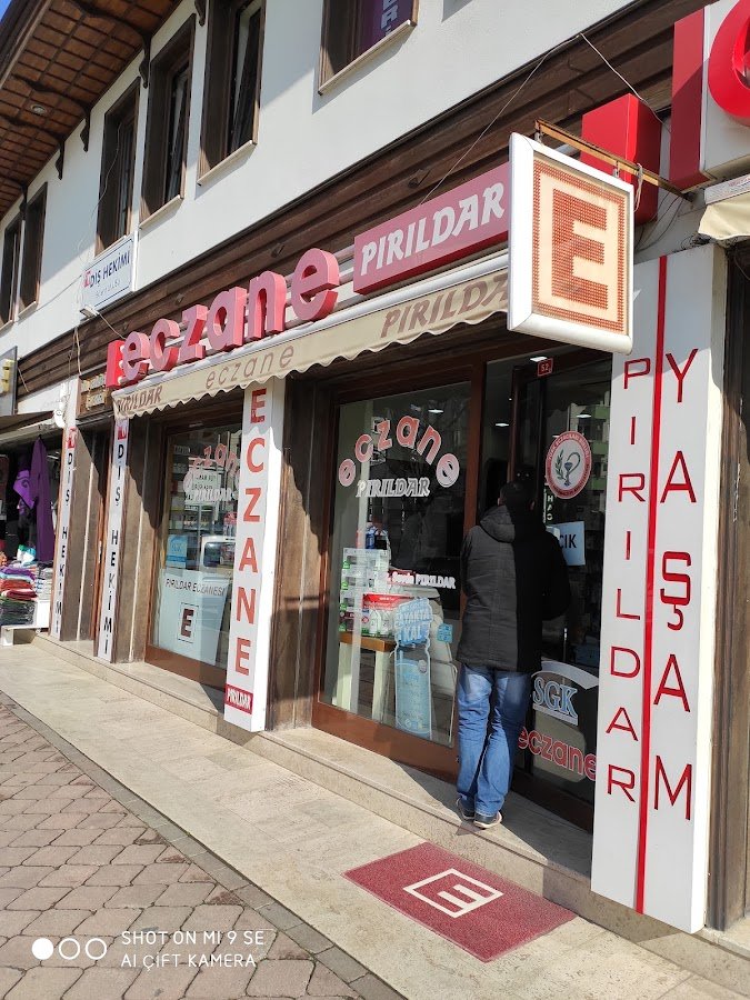 Pırıldar Eczanesi