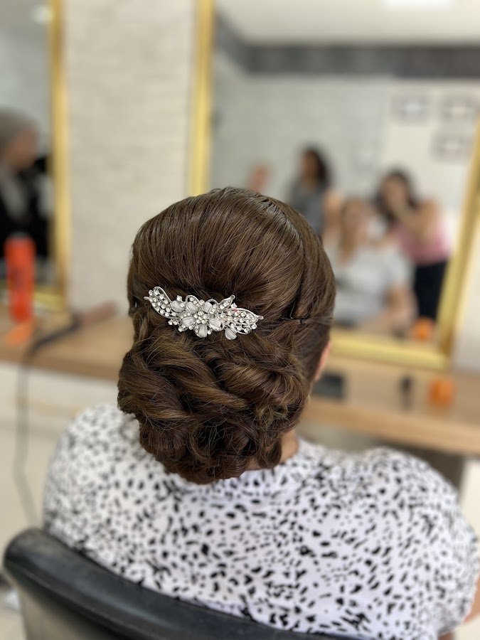 Kuaför Burcu Güzellik Merkezi