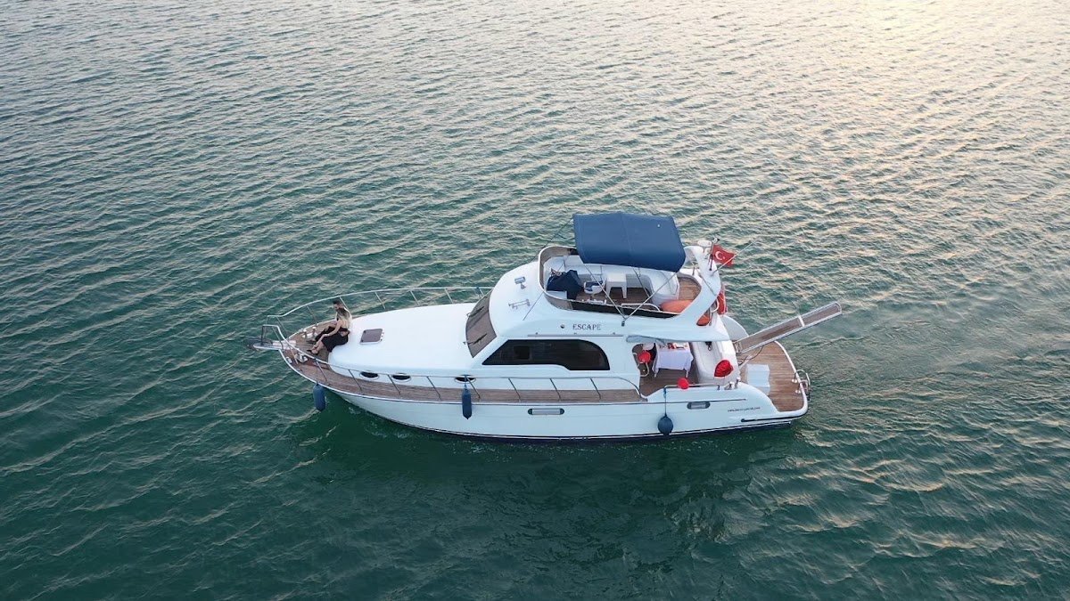 Mersin Yat Kiralama Escape| Mersin Evlilik Teklifi |Mersin Yacht