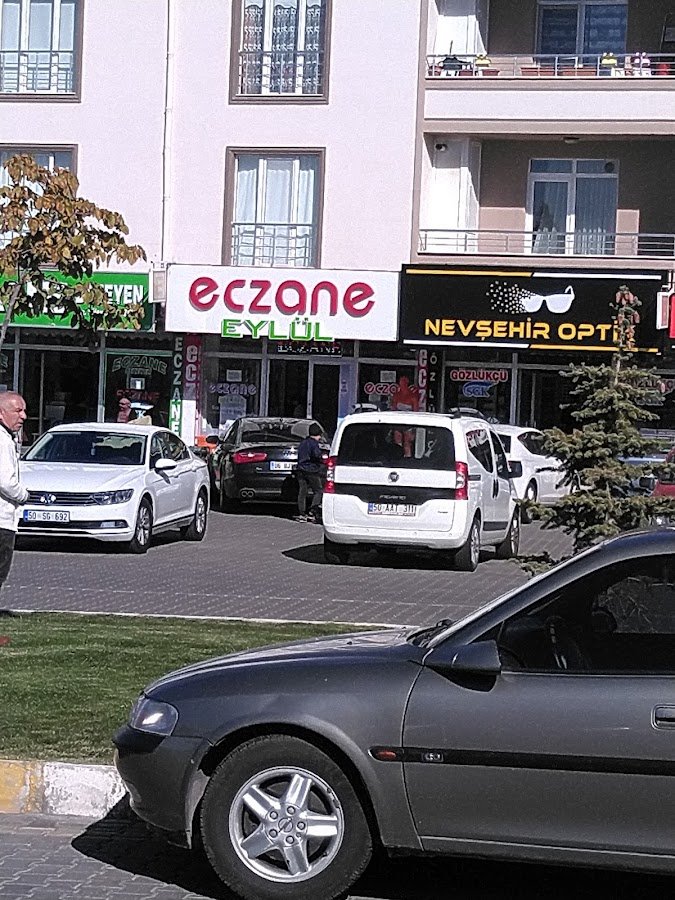 Eylül Eczanesi