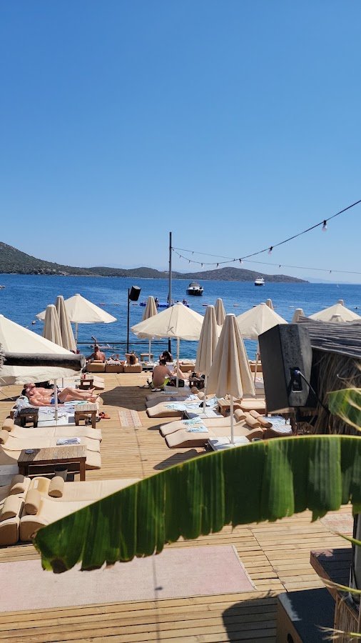 Beyaz Beach