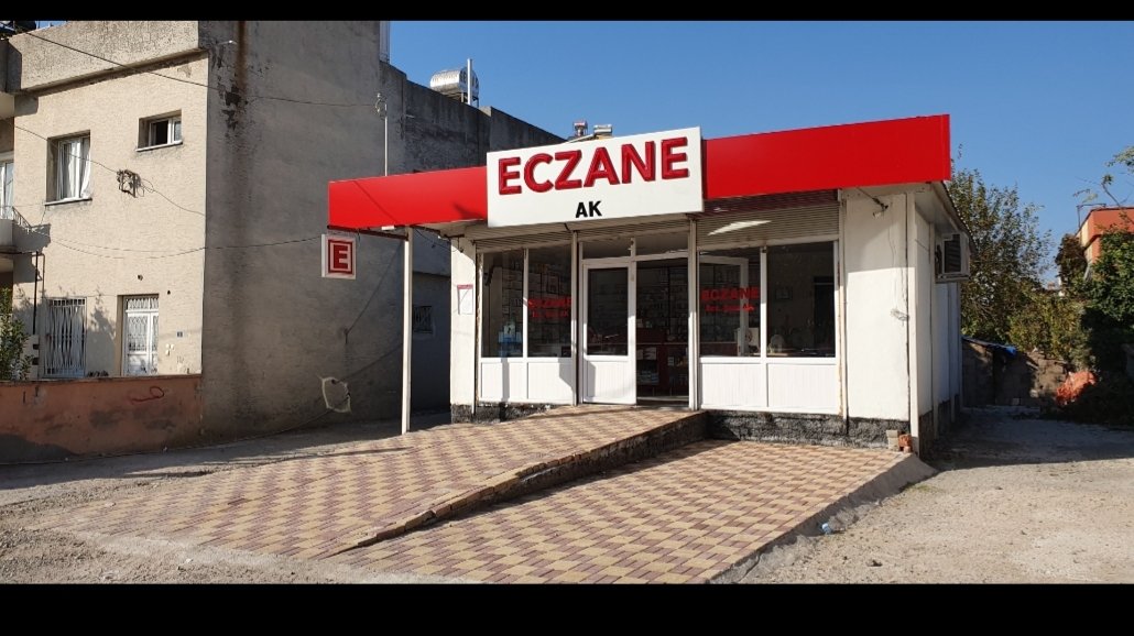 Ak Eczanesi