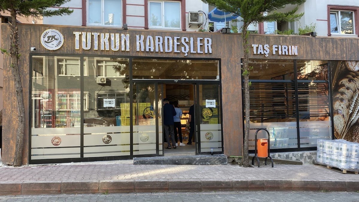 Tutkun Kardeşler Ekmek Fırını