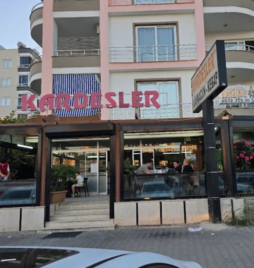 Kardeşler 2 Kebap Lahmacun Salonu