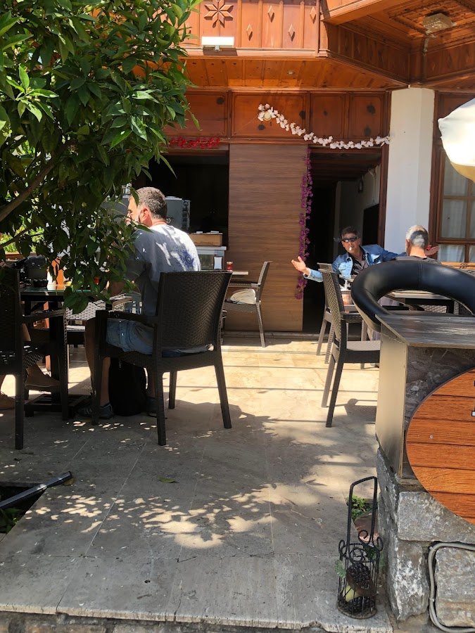 Begonvil Cafe