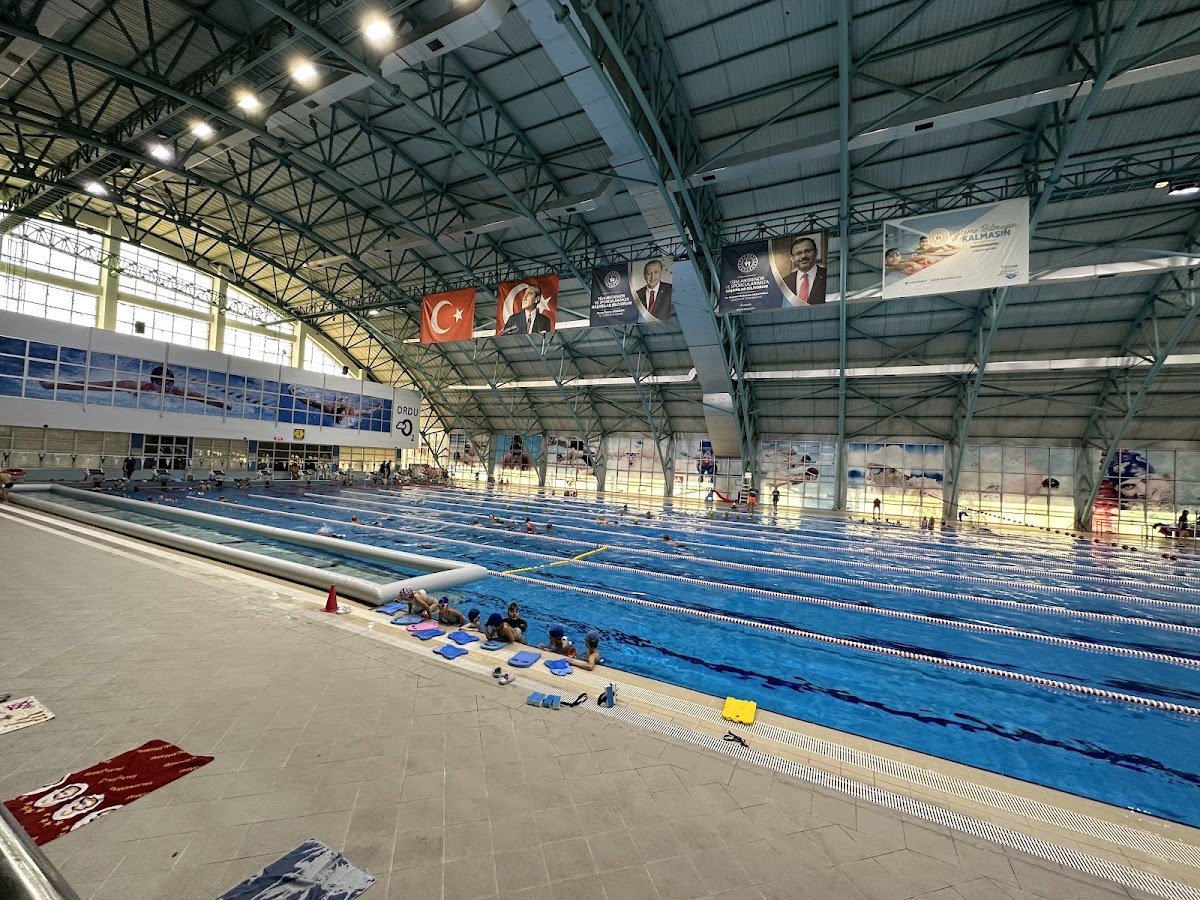Durugöl Olimpik Yüzme Havuzu