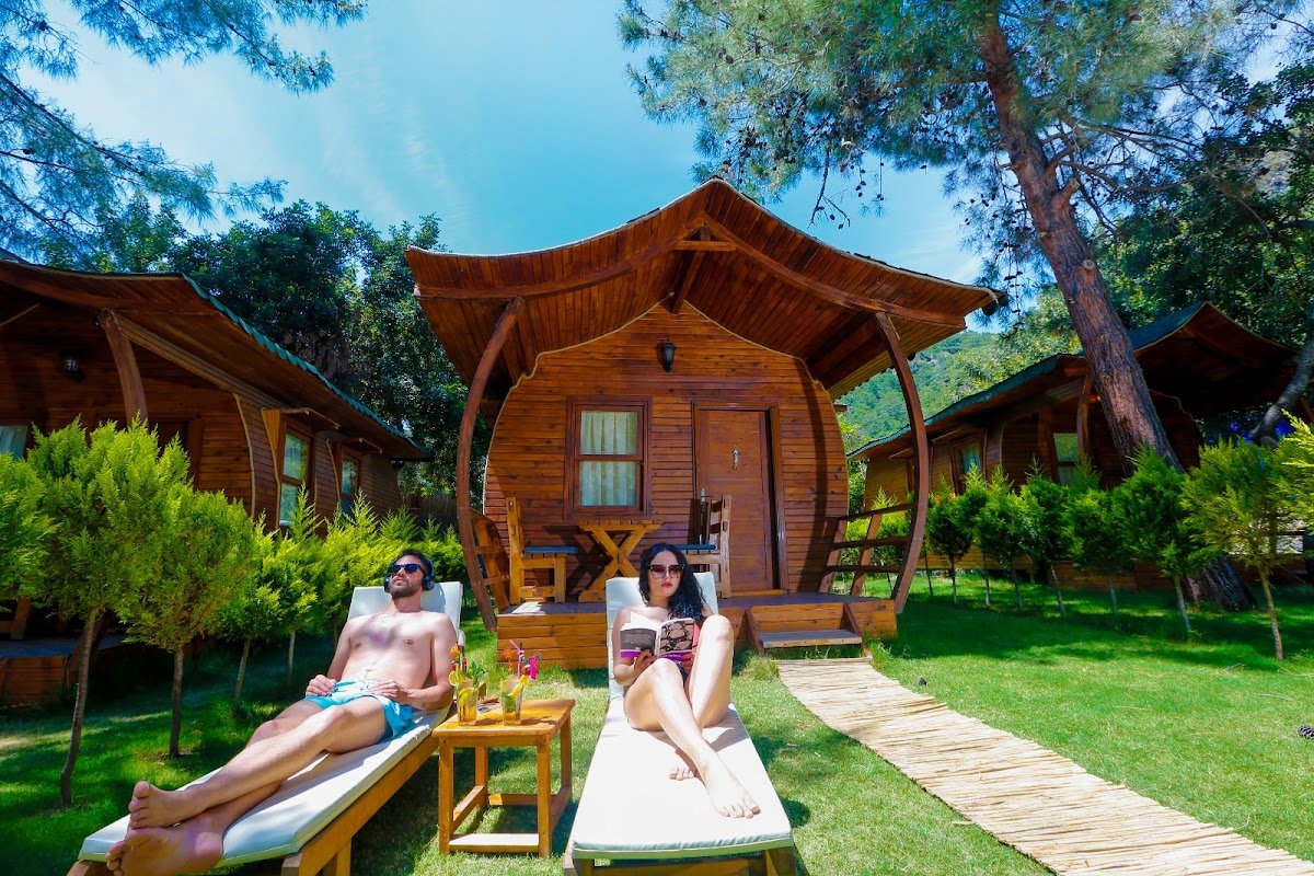 Green Pine Beach & Bungalows Luxury Concept