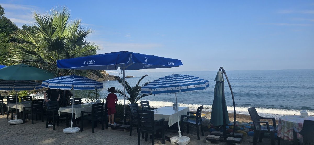 Kıyı Cafe Kır Kahvaltısı