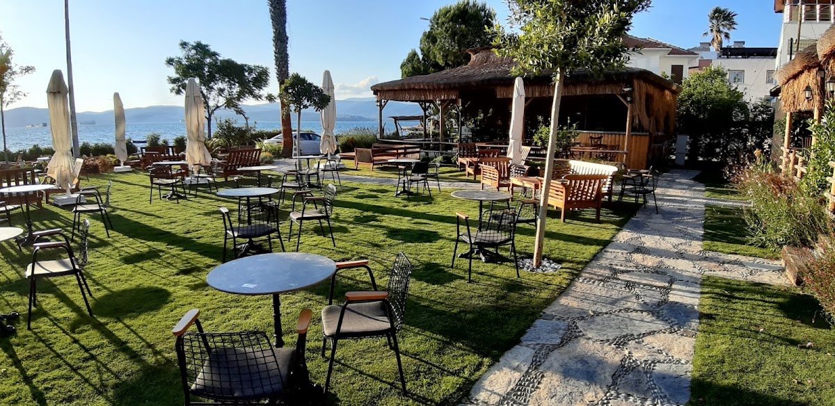 Polat Global Cafe & Restaurant