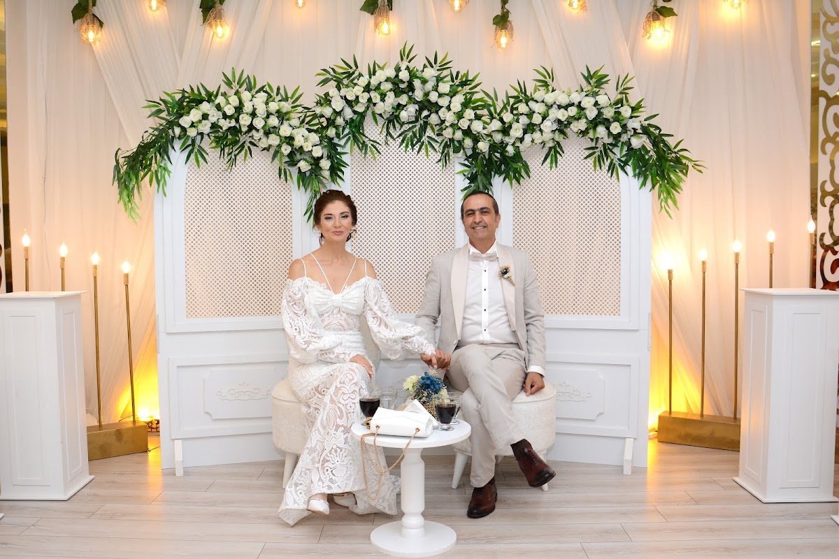 Saloon Gold Nişan, Kına, Düğün ve Davet Salonu