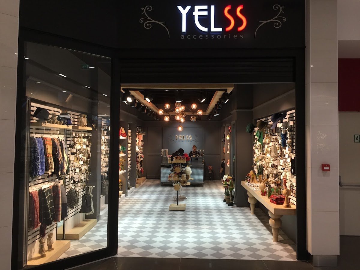 Yelss Accessories