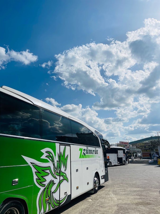 Zümrüt Turizm
