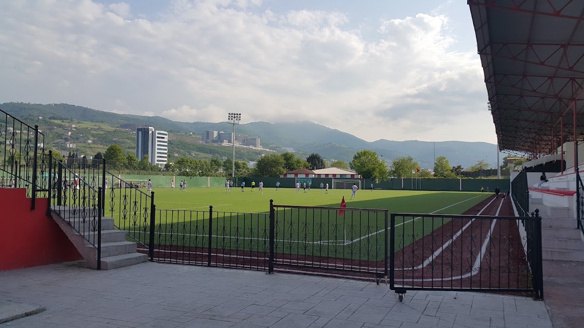 Halim Batur Spor Kompleksi
