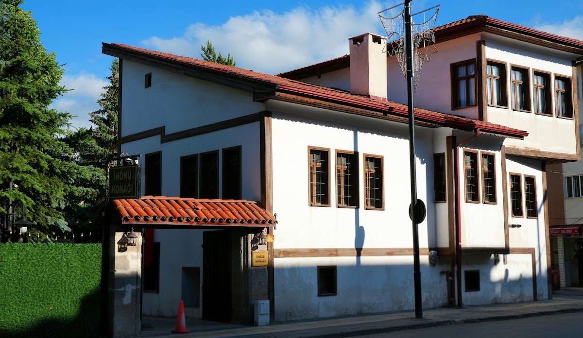 İsmet İnönü Konağı
