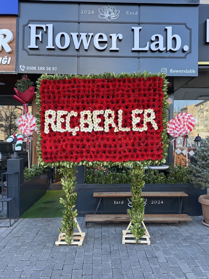 Flower Lab. Çiçek ve Çikolata