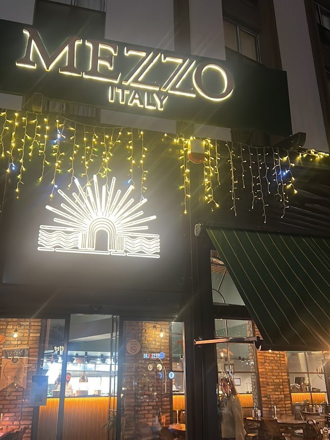 Mezzo Italy