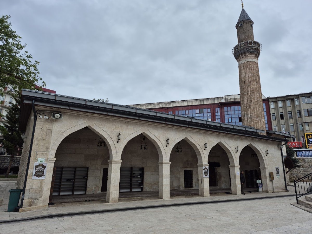 Şems-İ Sivasi Meydan Cami