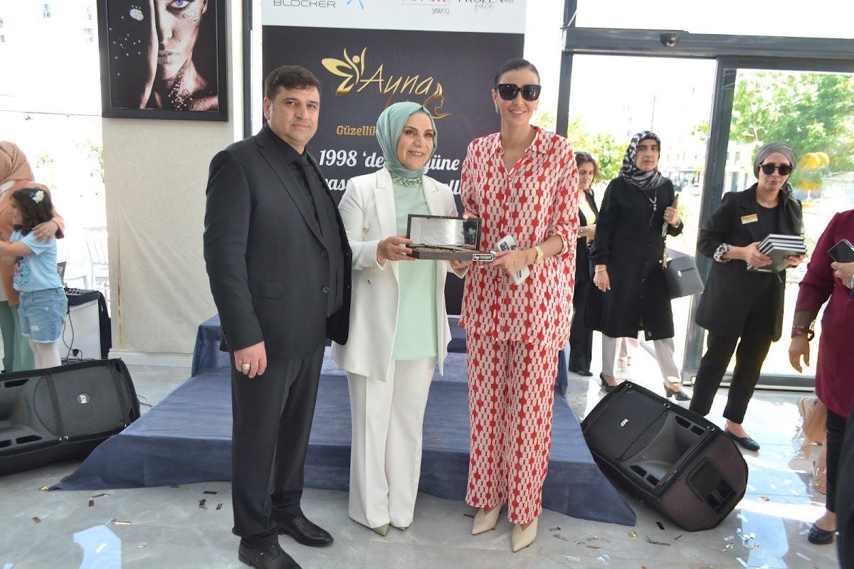Ayna Vip Güzellik ve Kuaför Salonu