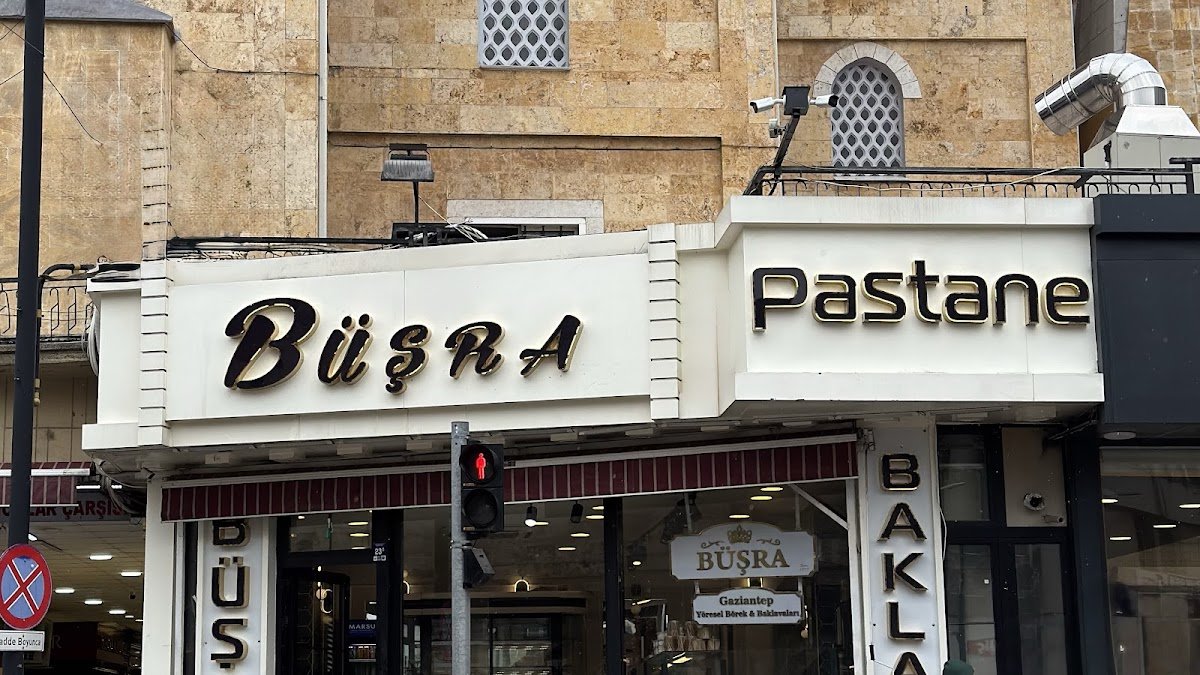 Büşra Baklava Exclusive