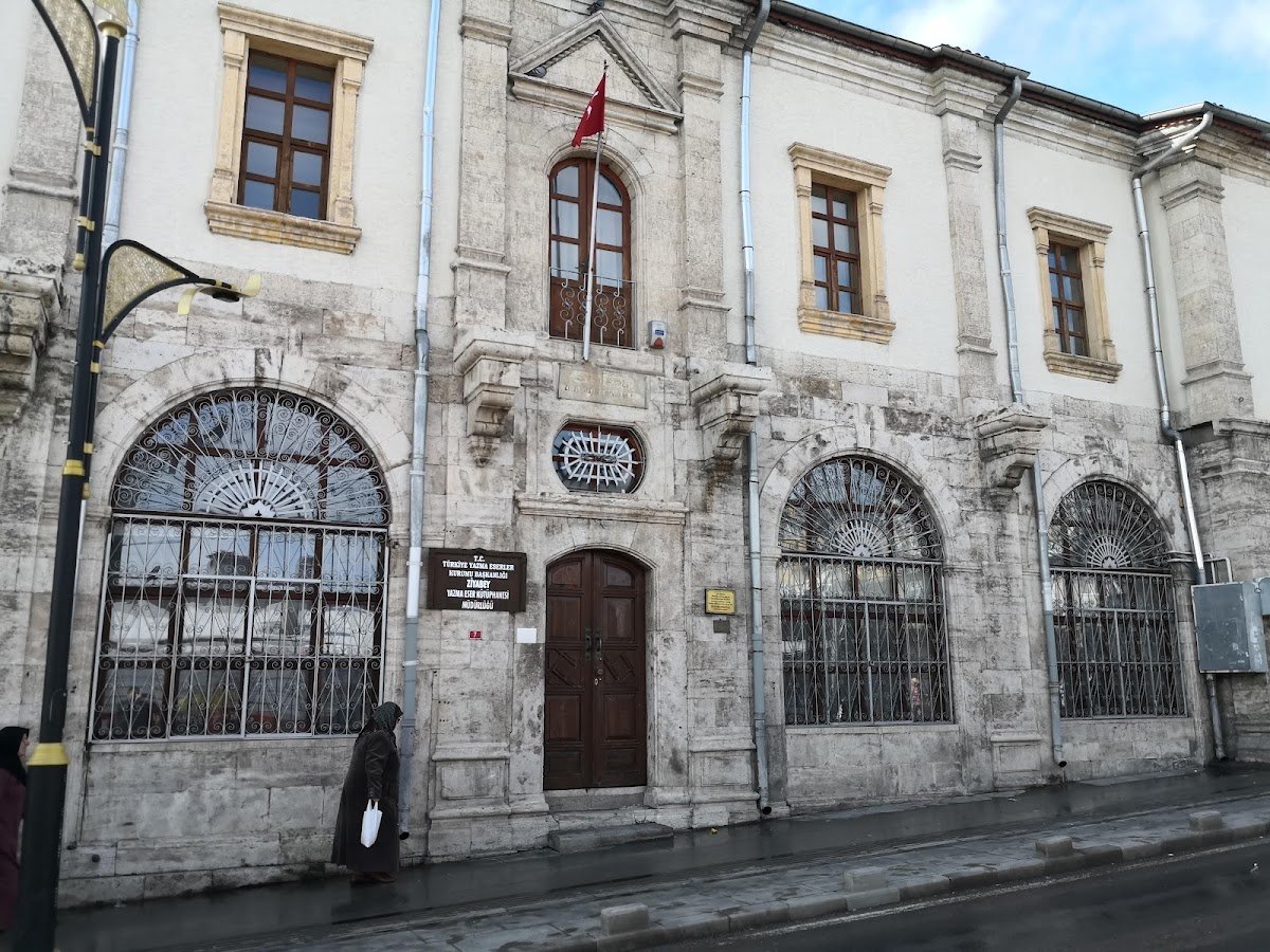 Ziyabey Yazma Eser Kütüphanesi